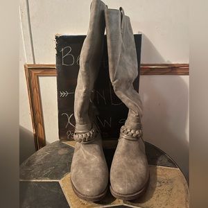 Ladies Grey Boots